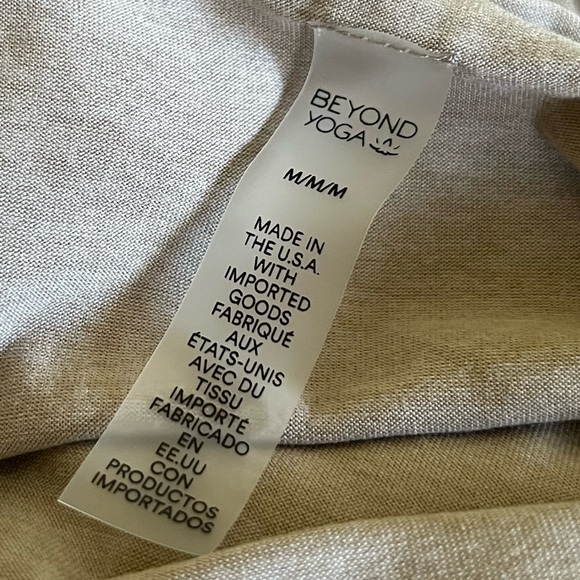 Beyond Yoga Featherweight At The Ready Square Neck Dress Medium - Picture 7 of 13